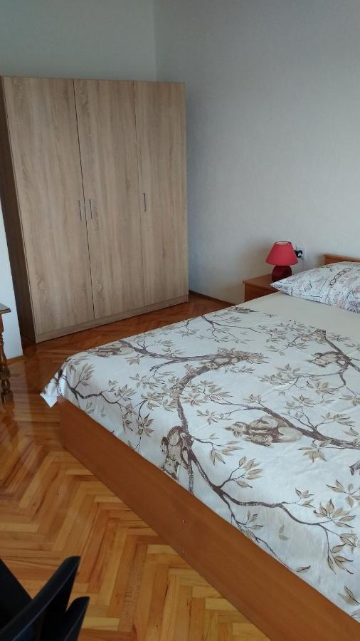 Apartment For 6 In Makarska Centar Zewnętrze zdjęcie