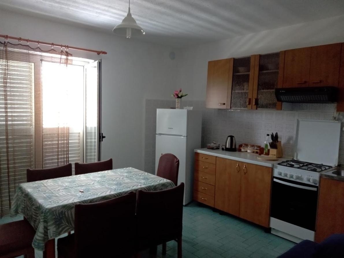 Apartment For 6 In Makarska Centar Zewnętrze zdjęcie