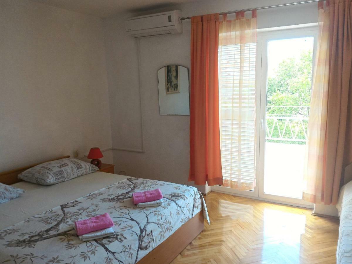 Apartment For 6 In Makarska Centar Zewnętrze zdjęcie