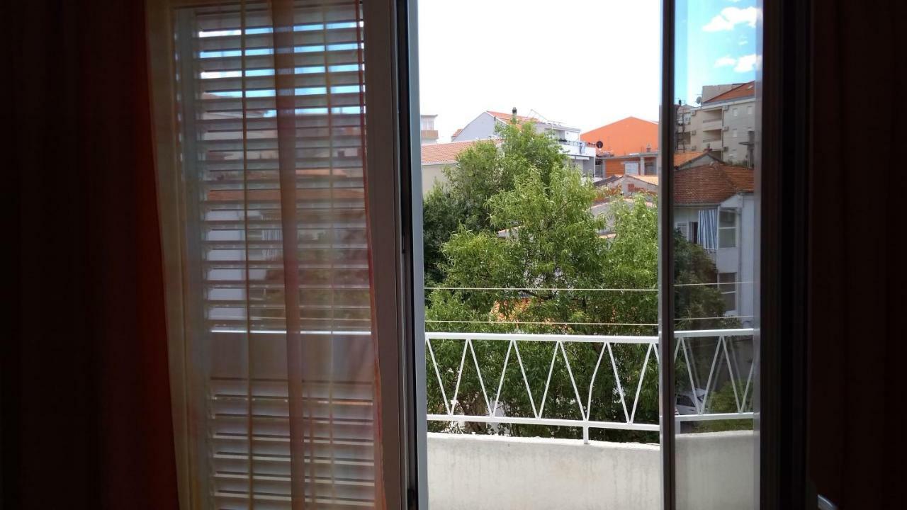 Apartment For 6 In Makarska Centar Zewnętrze zdjęcie